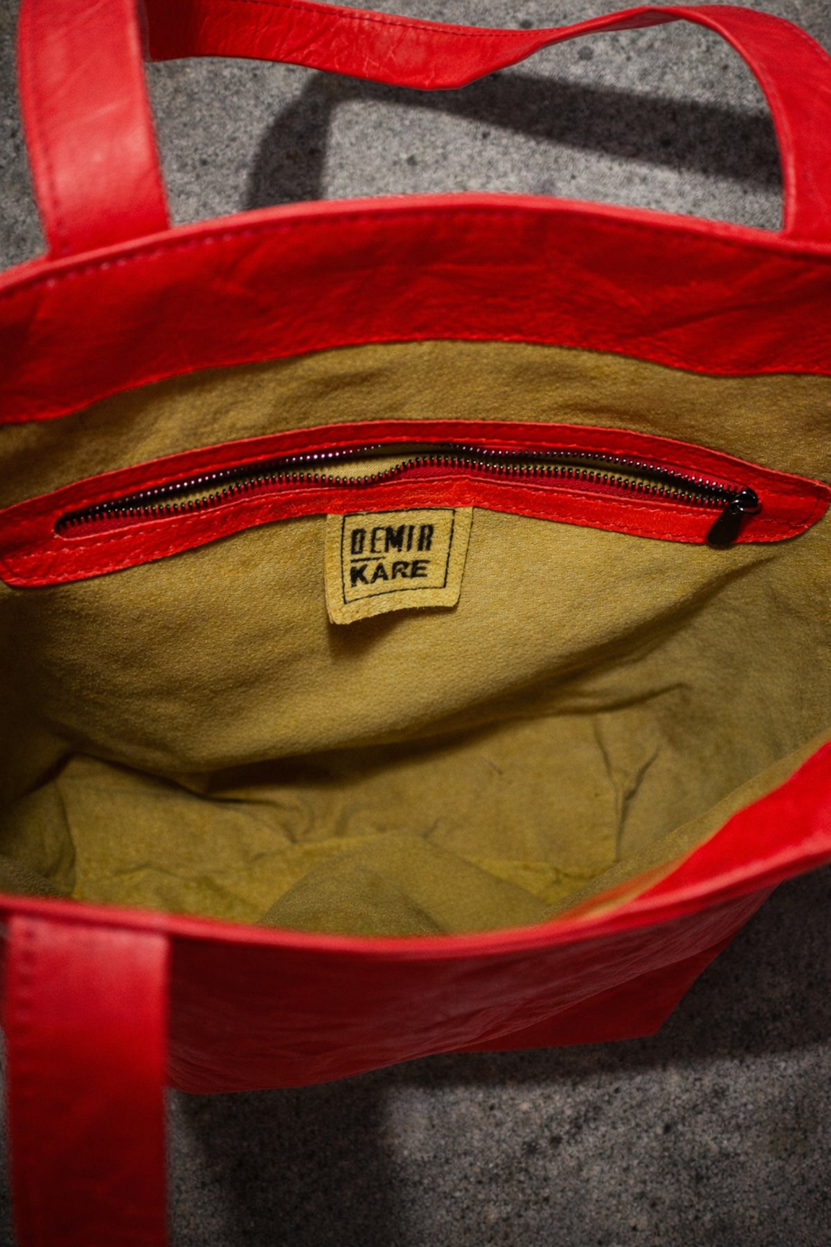 The Tote 002