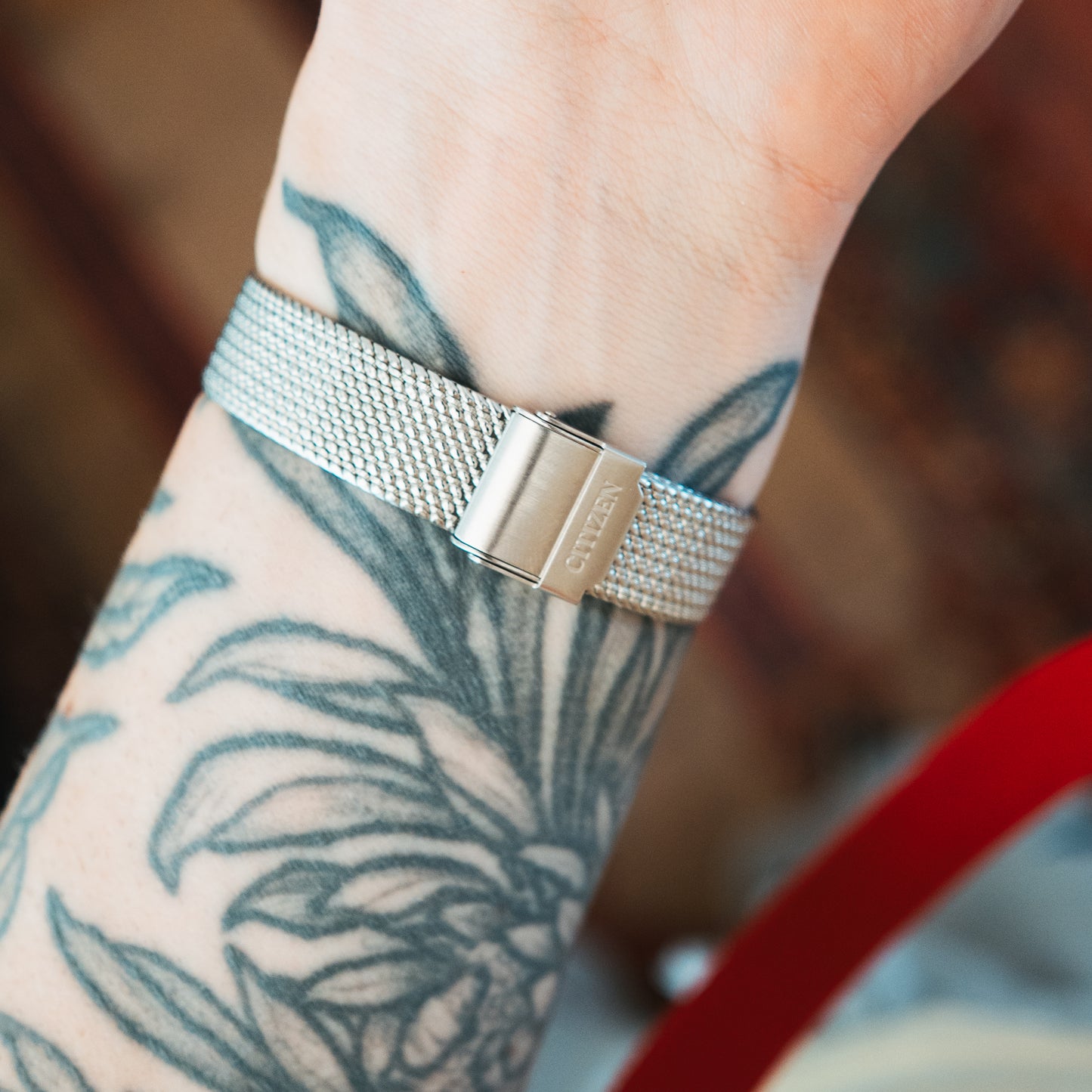 Citizen Quartz Frame Bezel clasp
