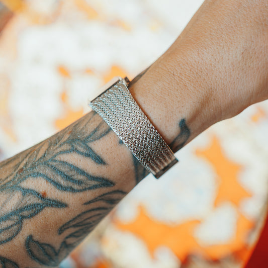 Bulova Woven Drip - woven bracelet side profile