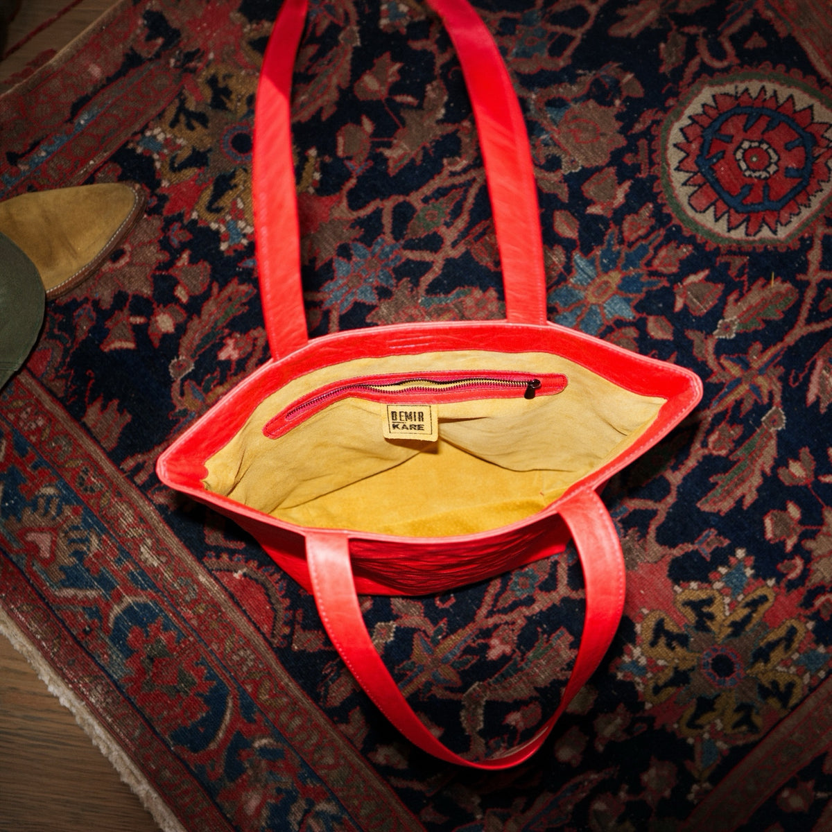 The Tote 005