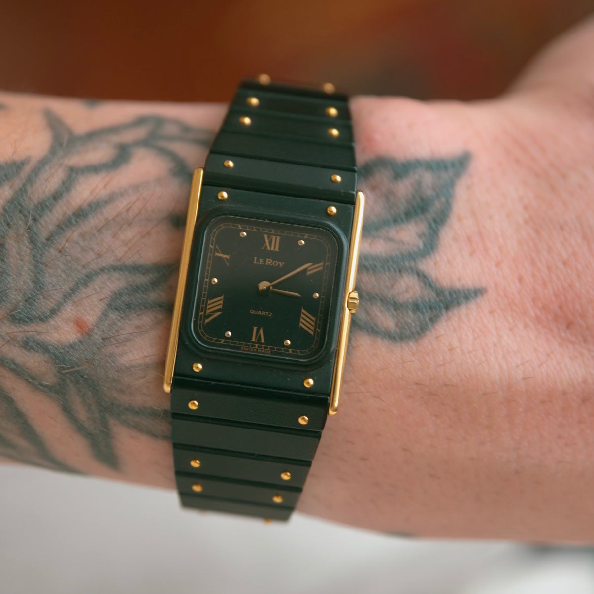 Le Roy (Black & Gold)