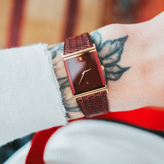 Citizen Quartz – Burgundy Tank