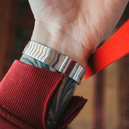 Elgin Quartz – Waved Bracelet