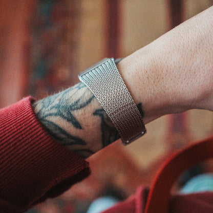 Citizen Quartz – Woven Mesh Elegance