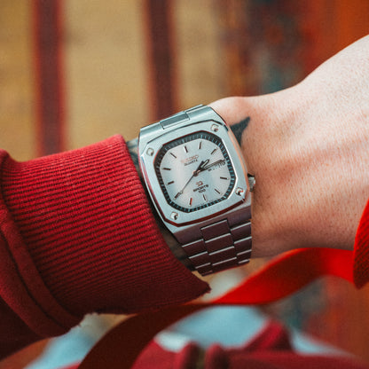 Seiko - SQ Sports 100