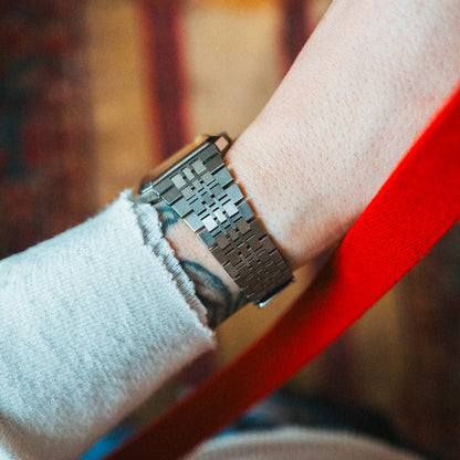 Seiko Quartz – Custom Red Jasper Dial