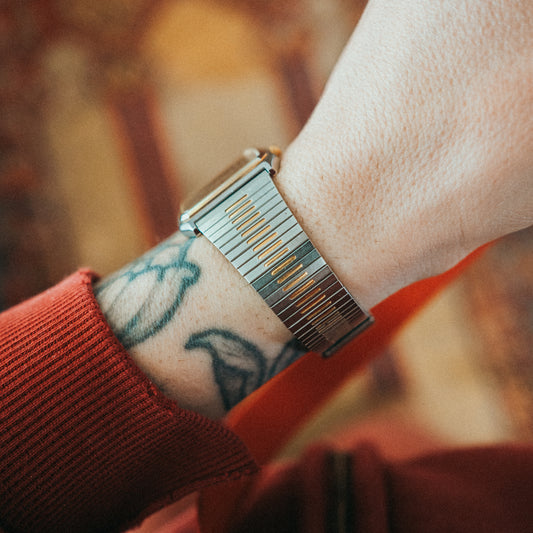 Seiko Quartz - Dragon's Blood Jasper Dial