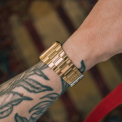 Tissot 125 Quartz - bracelet side profile