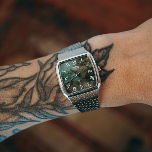 Seiko King Quartz Green Serpentine - dial wrist shot