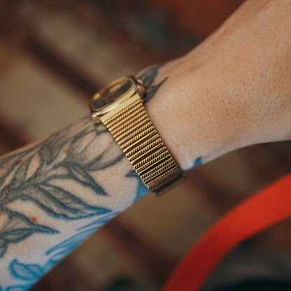 Seiko Quartz Larvikite - bracelet side view