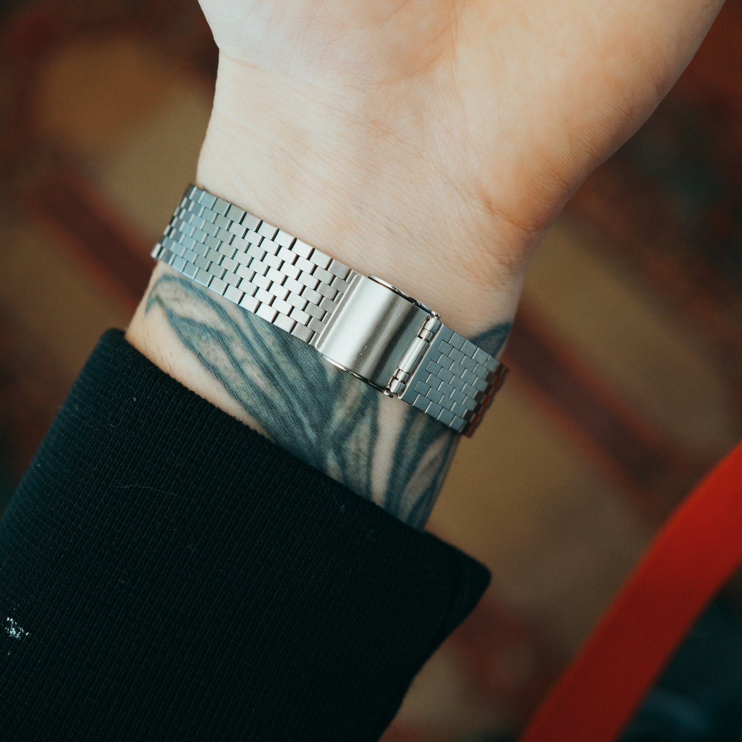 Seiko Quartz Blue Striped Dial clasp detail