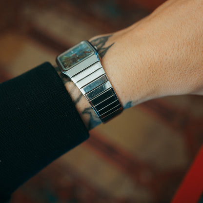 Seiko Quartz Serpentine Dial side profile on wrist
