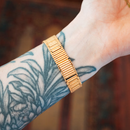 Seiko Dolce Bamboo full gold bracelet back view