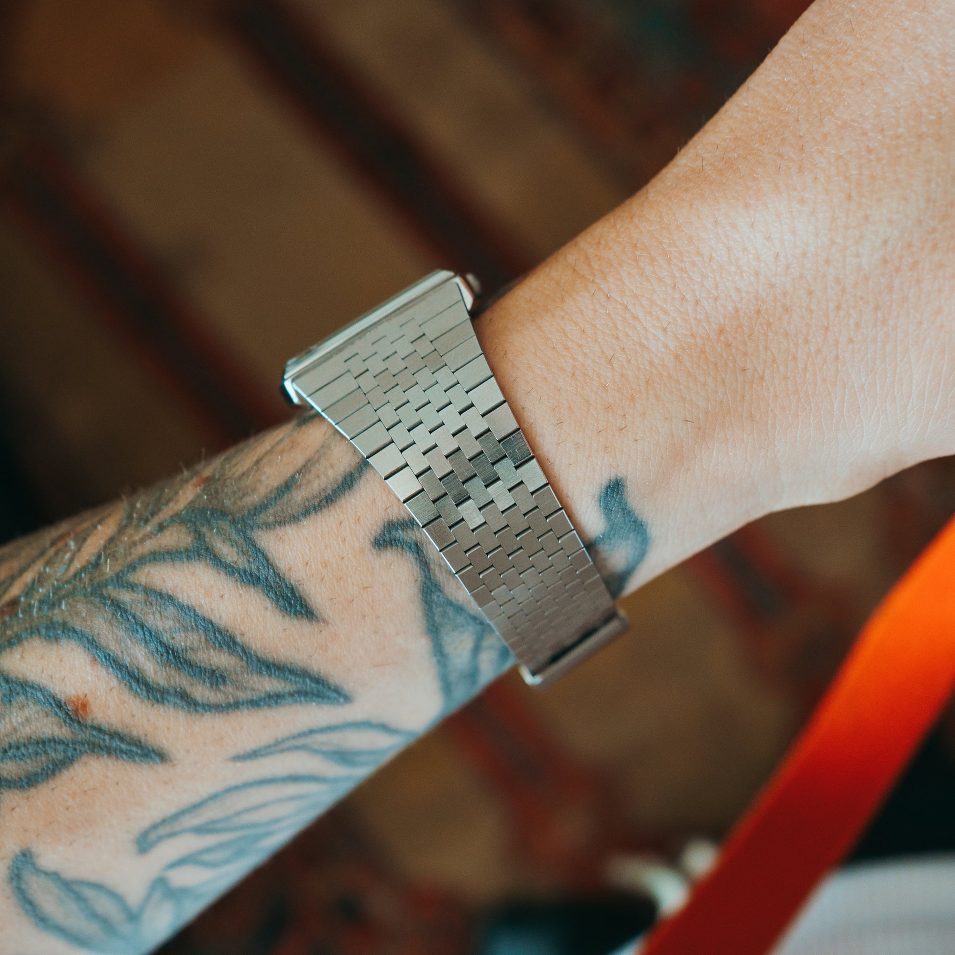 Seiko Quartz bracelet back detail on wrist