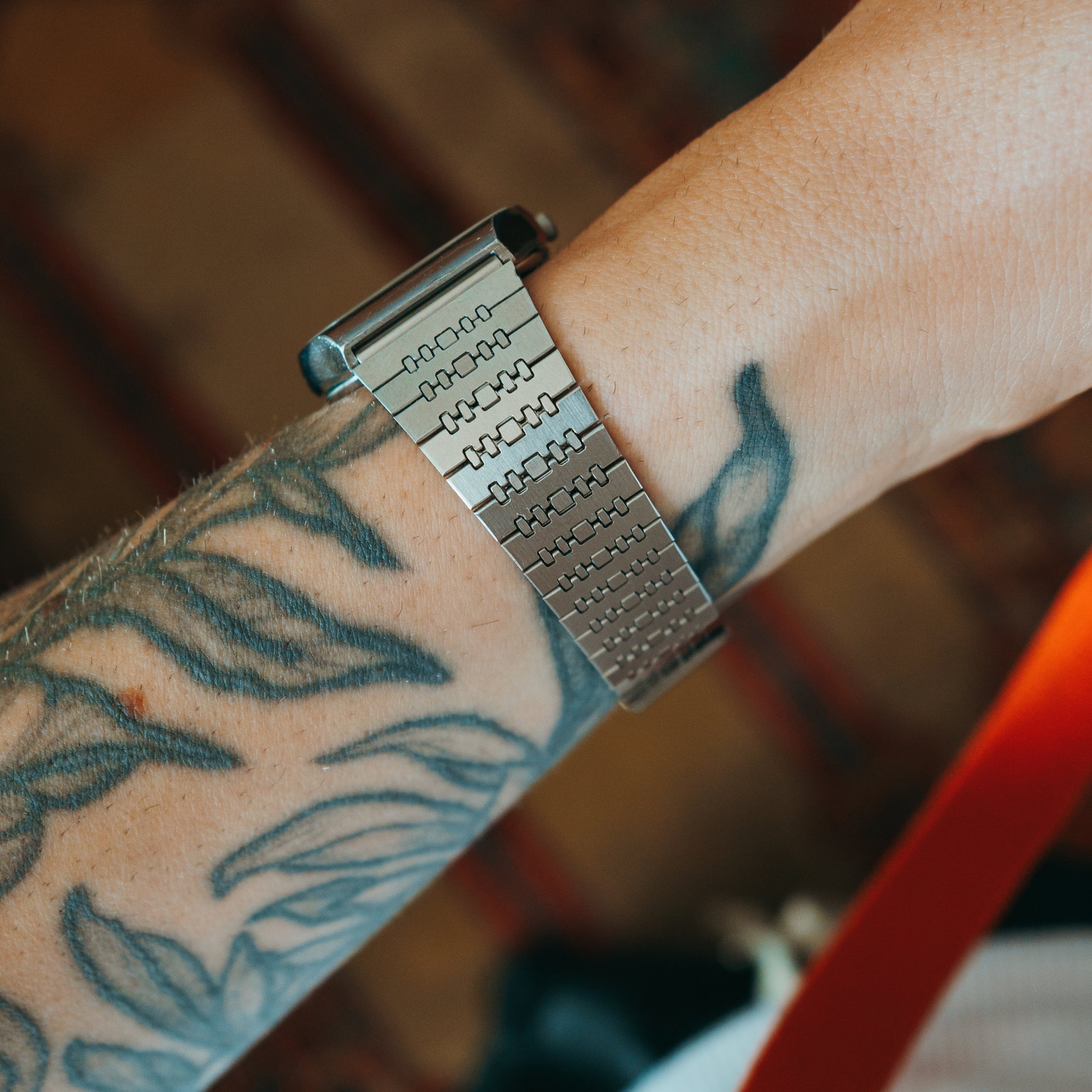 Seiko Emblem ladder-link bracelet back detail
