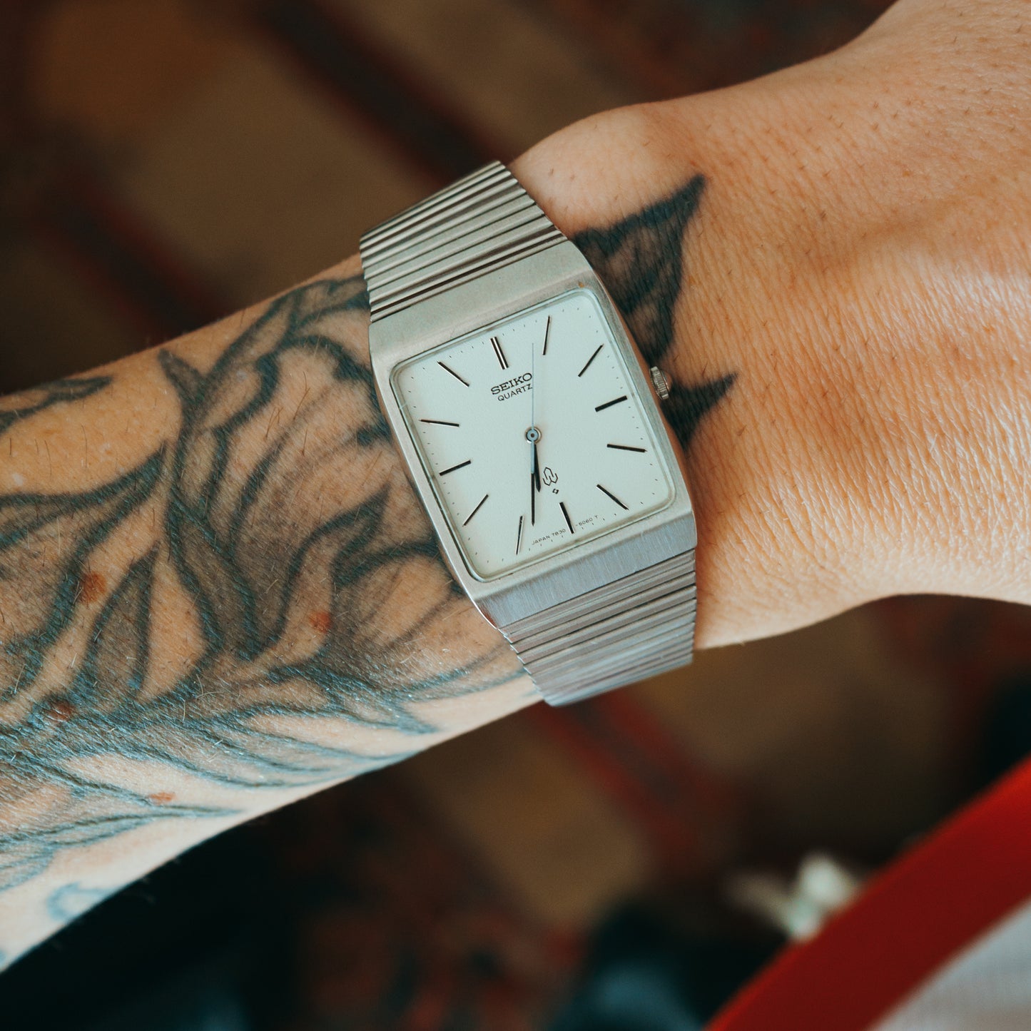 Seiko Quartz white dial front view on wrist