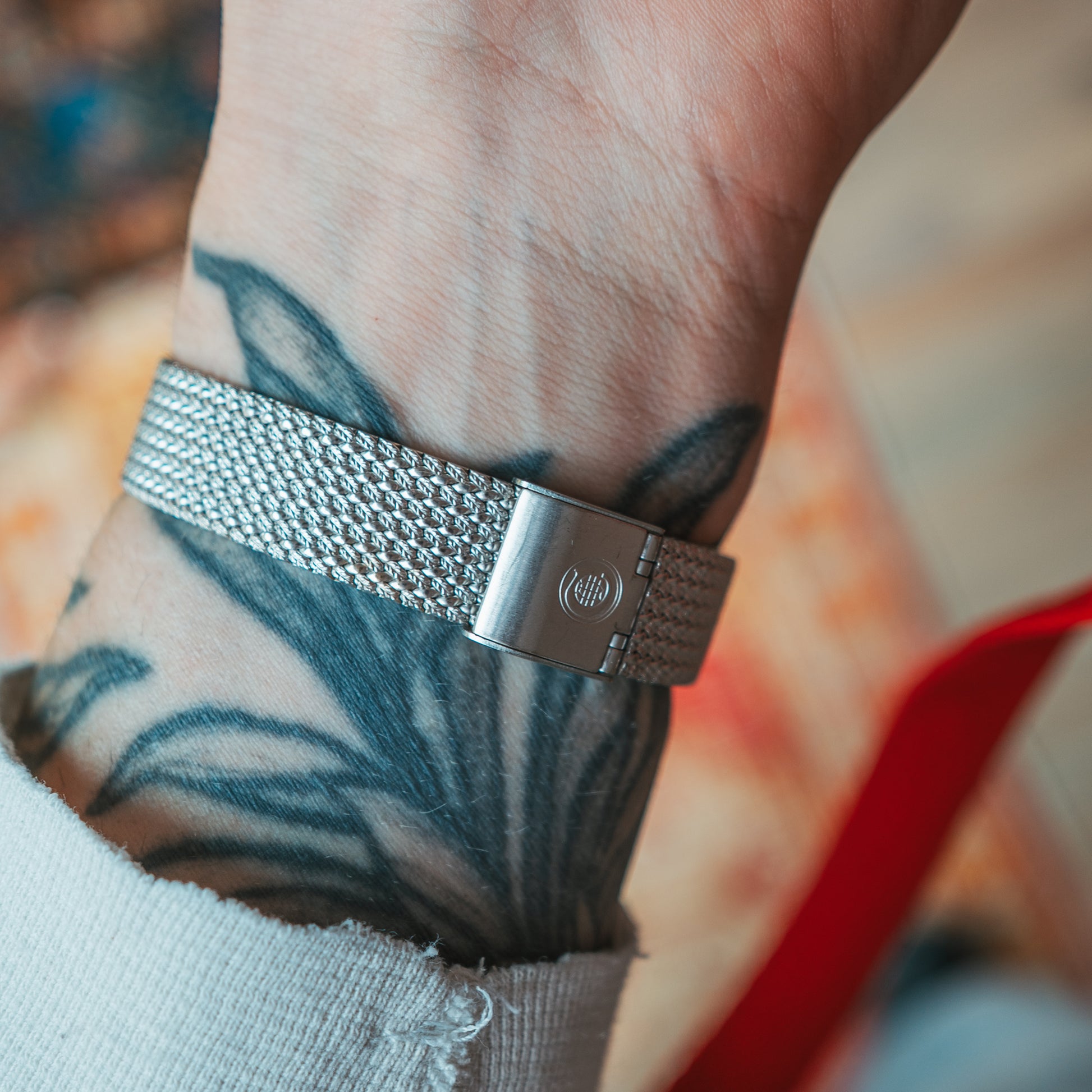 CYMA Woven Glory Quartz caseback