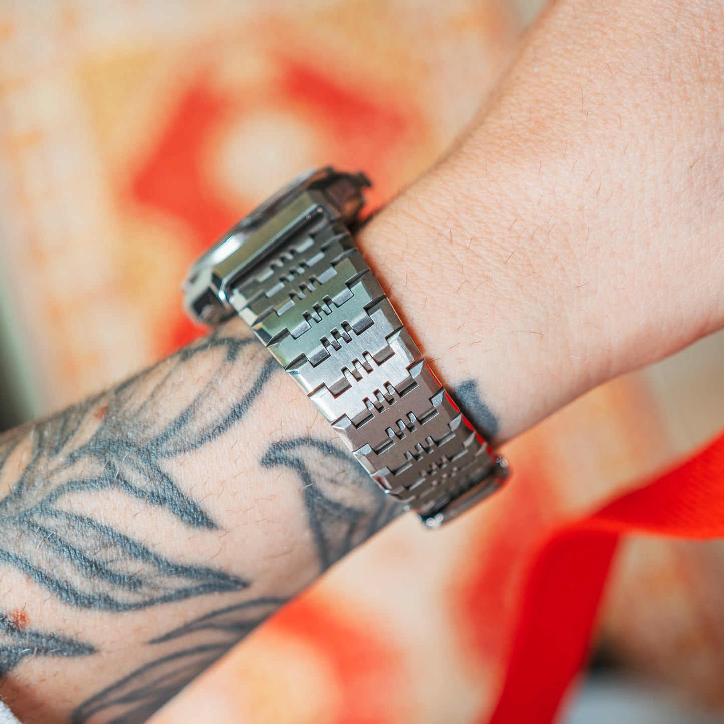 Seiko Quartz Tigers Eye bracelet