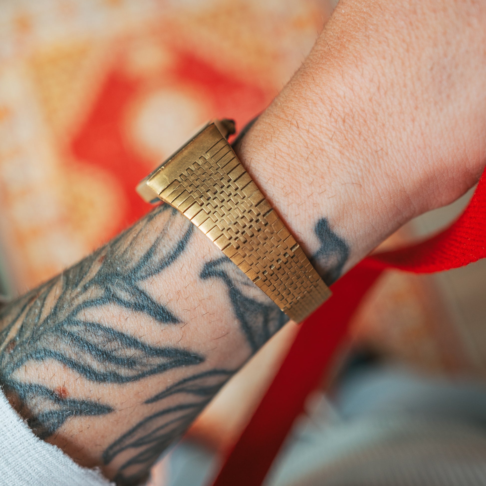 Wittnauer Quartz gold bracelet back