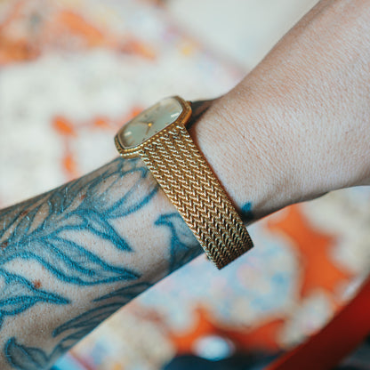 Citizen Woven Butter - bracelet side profile