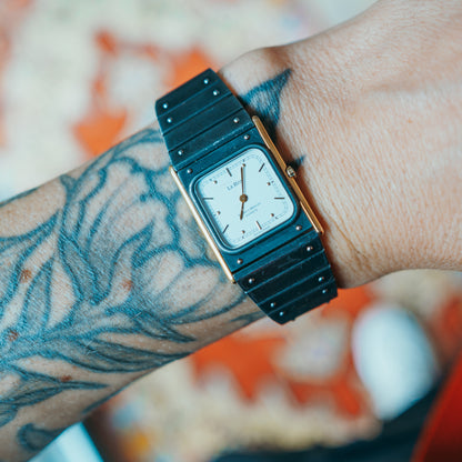 Le Roy Black and Gold - dial and case front