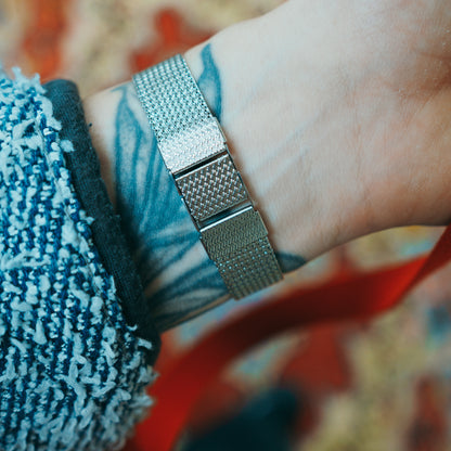 Technos Rainbow Stone - milanese mesh clasp detail on wrist