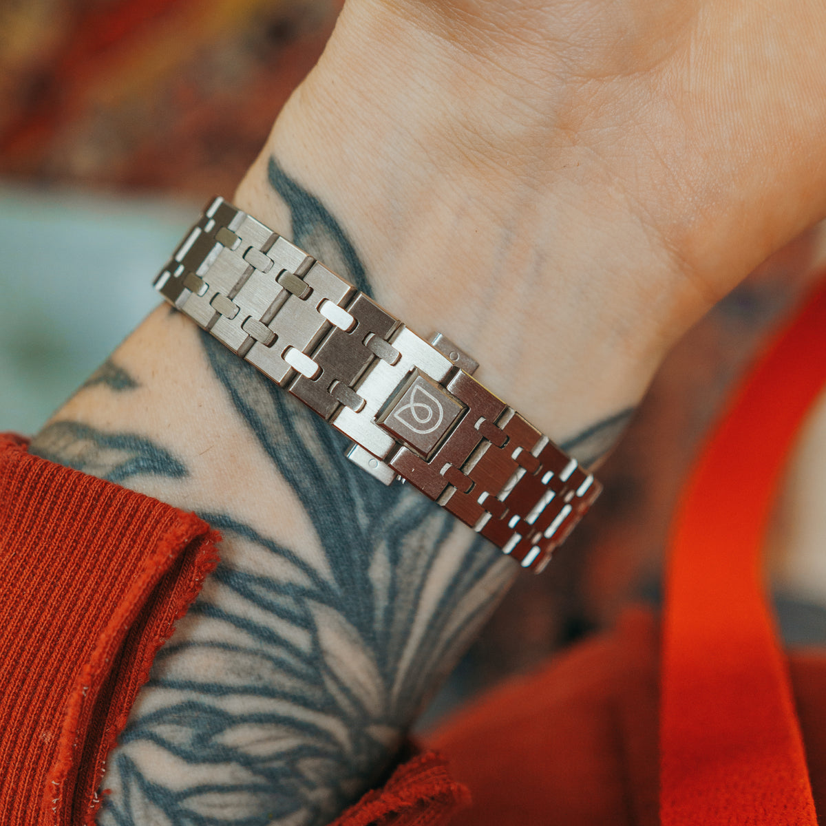 Demir Royal Joke clasp view
