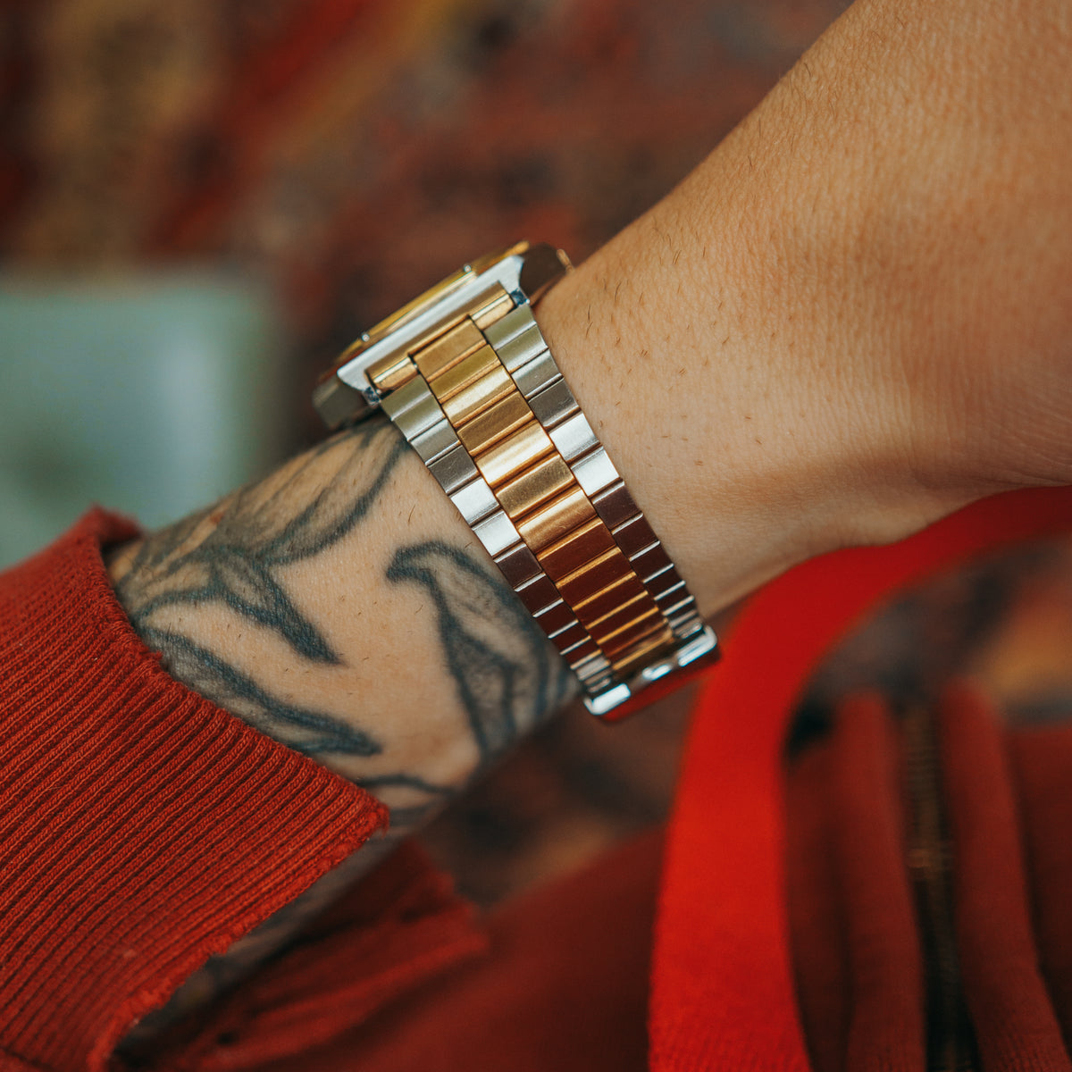 Orient Malachite Dial bracelet side view
