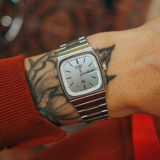 Seiko SQ clasp view