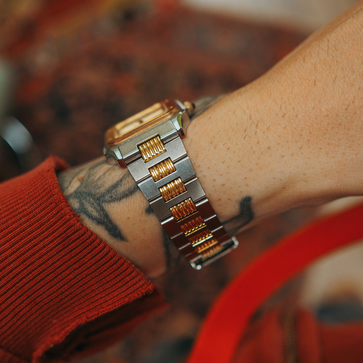 Clowat Santos two-tone bracelet side view