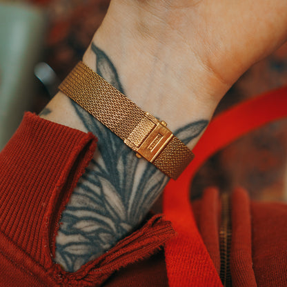 Citizen Woven Sauce bracelet clasp on wrist