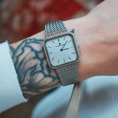 Universal Genève - Quartz