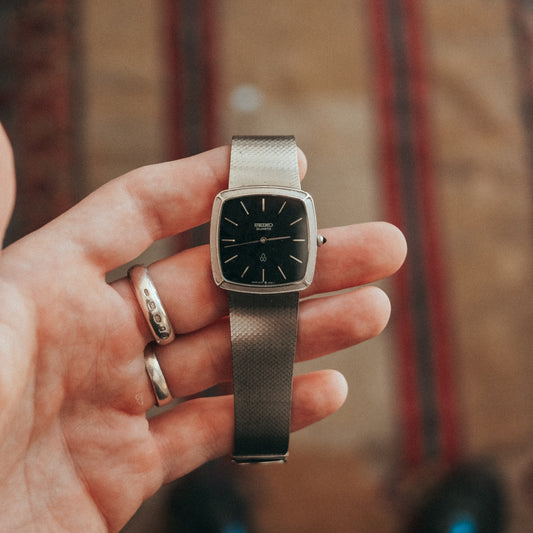 Seiko Quartz 5930-5250